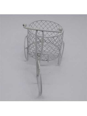 Ornament tricicleta din sarma alba 2