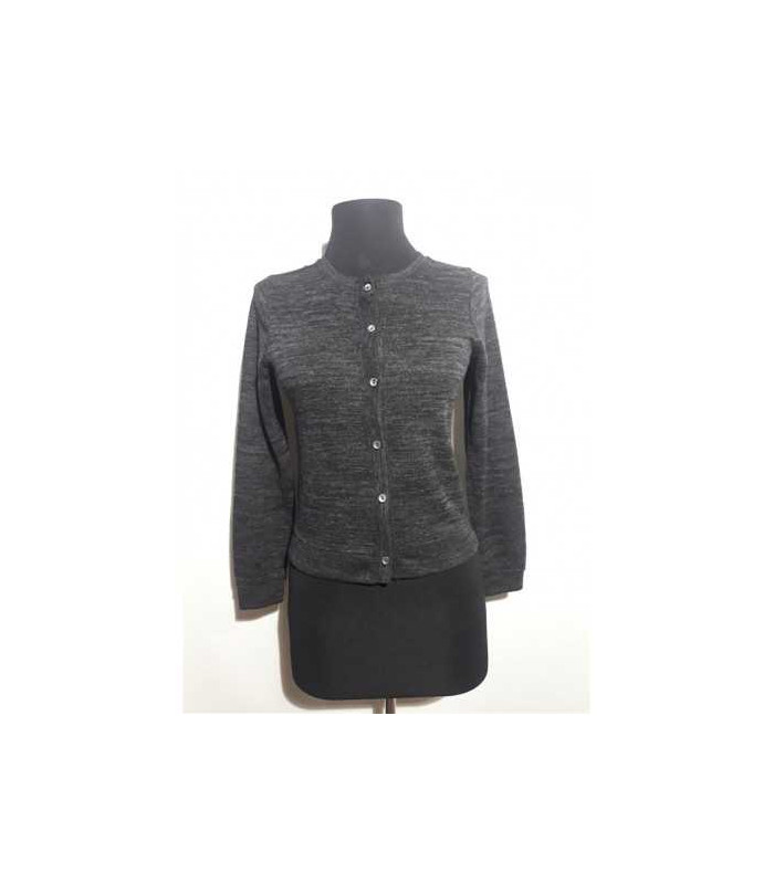 Pulover pentru primavara cu nasturei H&M