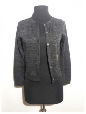 Pulover pentru primavara cu nasturei H&M 2