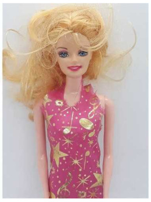 Papusica cu rochita roz cu stelute