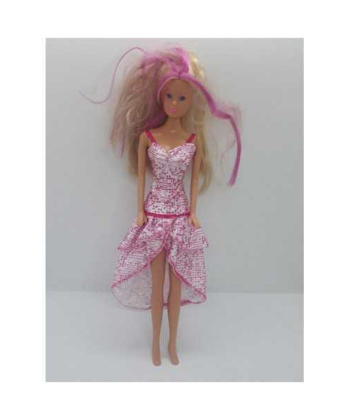 Papusa cu parul blond si suvite roz Simba