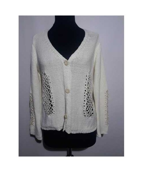 Pulover dama cu nasturei pentru primavara