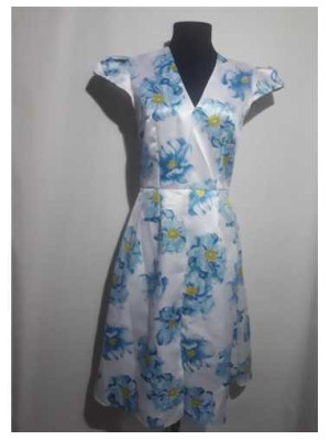 Rochita dama vaporoasa cu flori albastre