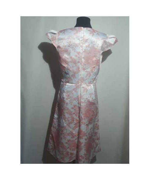 Rochita dama vaporoasa cu flori roz