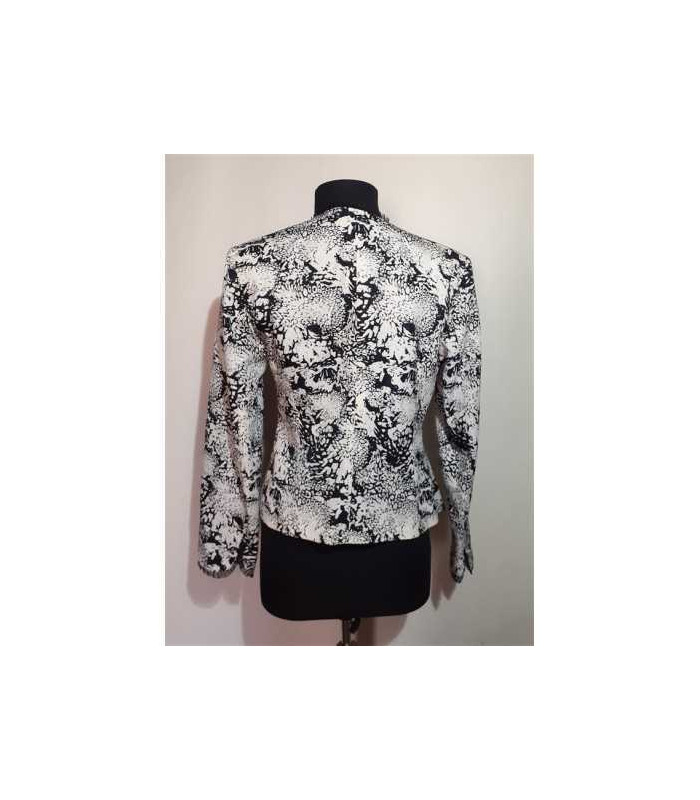 Sacou dama deosebit pentru primavara