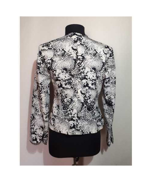 Sacou dama deosebit pentru primavara