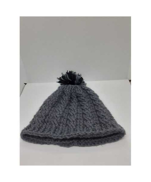 Caciula tricotata cu mot pentru fete