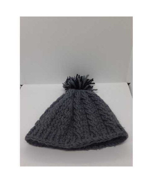 Caciula tricotata cu mot pentru fete