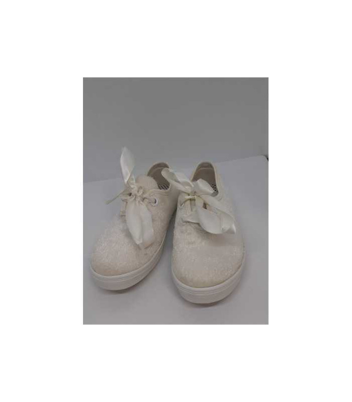 Tenisi pentru fetite model deosebit Rope Picnic marime 29