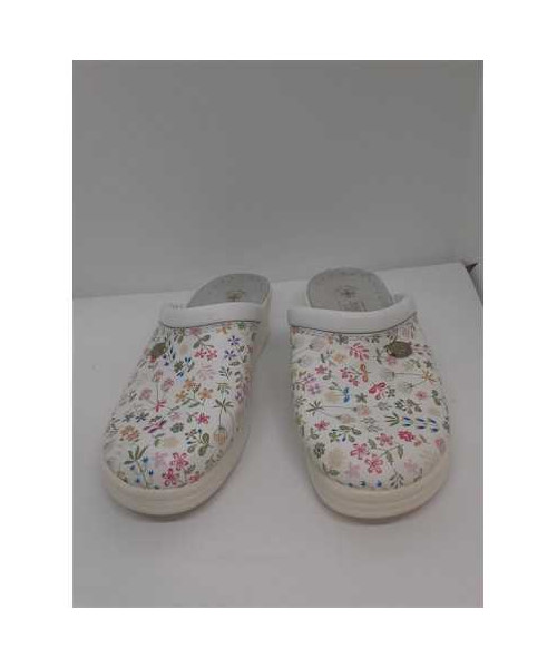 Saboti medicali din piele cu imprimeu floricele Sanital Light marime 35