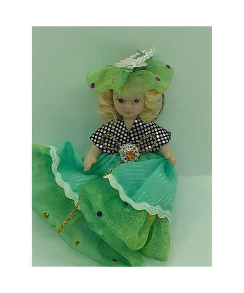 Breloc papusica din ceramica 8 cm