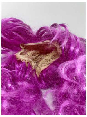 Peruca pentru carnaval culoare mov 2