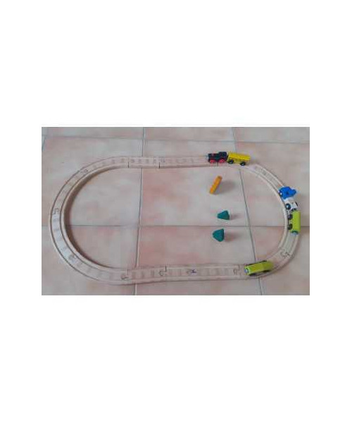 Tren magnetic din lemn cu sina circulara si trei accesorii