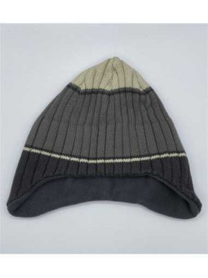 Caciulita baietei cu urechi C&A marime 5 6 ani