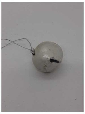 Decoratiune pentru Craciun clopotel din metal culoare alb 2