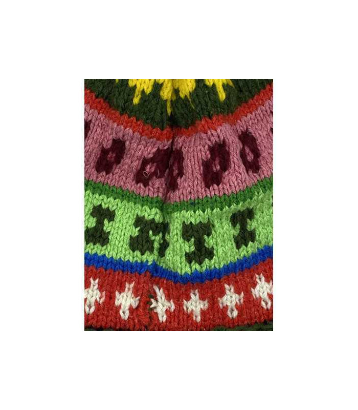 Caciula copii tricotata multicolora cu ciucure marime 3 4 ani
