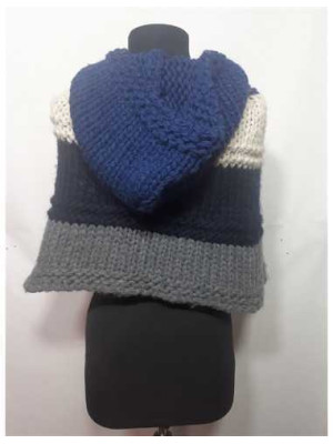 Poncho calduros cu gluga pentru fetite Benetton 2