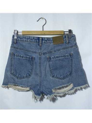 Pantaloni scurti dama model rupt Stradivarius 2