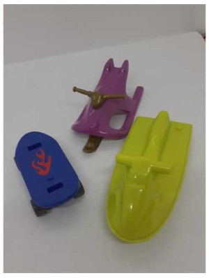 Set 3 accesorii pentru papusi din plastic