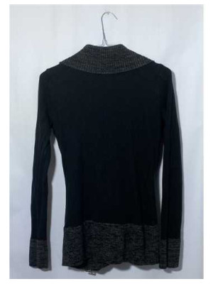 Bluza dama cu maneca lunga si decolteu adanc Bodyflirt 2