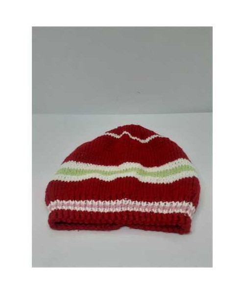 Caciula crosetata pentru fetite culoare rosu cu dungi multicolore