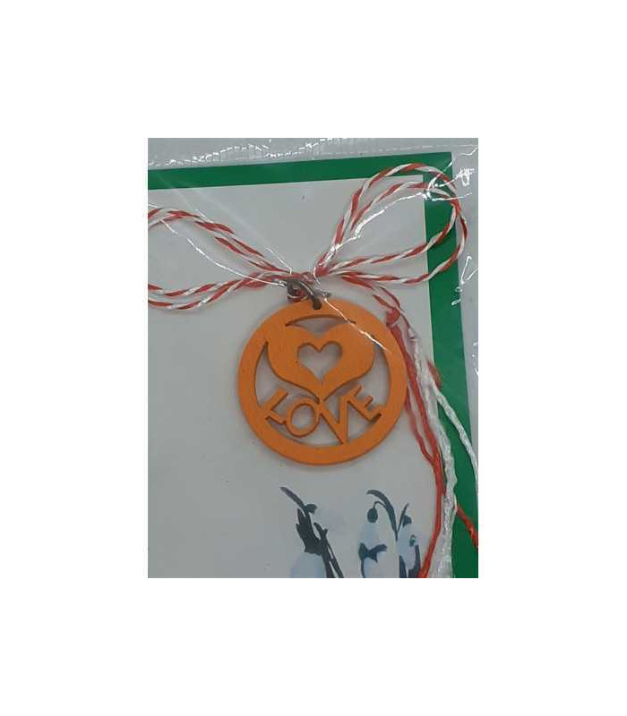 Martisor tip medalion model cu inimioara