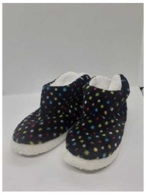 Botosi de casa caldurosi pentru fetite