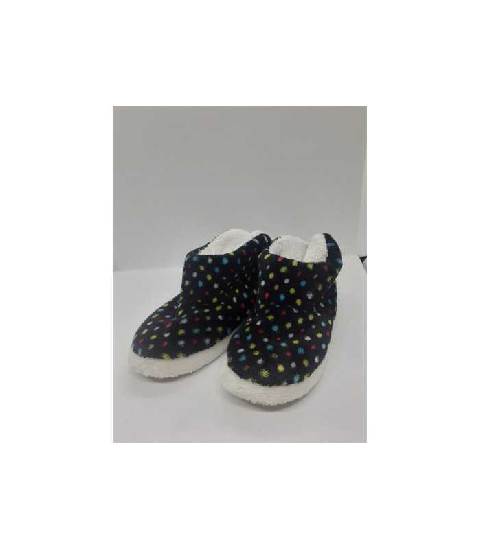 Botosi de casa caldurosi pentru fetite