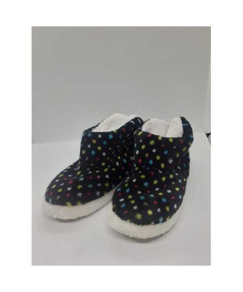 Botosi de casa caldurosi pentru fetite