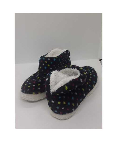 Botosi de casa caldurosi pentru fetite