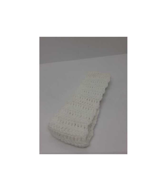 Bentita crosetata cu floricele pentru fetite