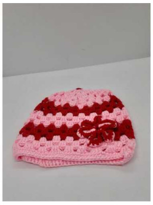 Caciulita crosetata pentru fetite