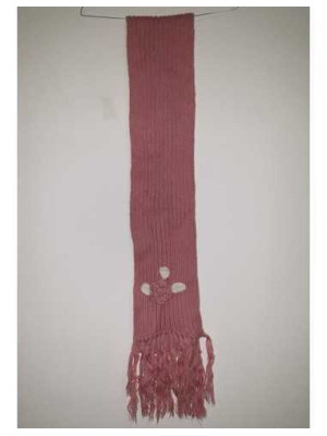 Fular tricotat cu franjuri si floricele