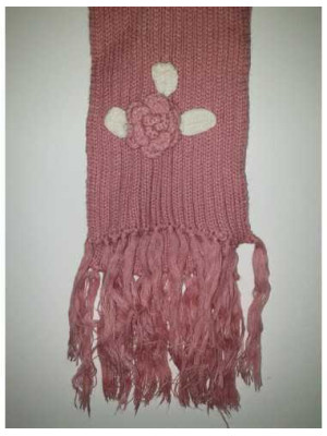 Fular tricotat cu franjuri si floricele 2