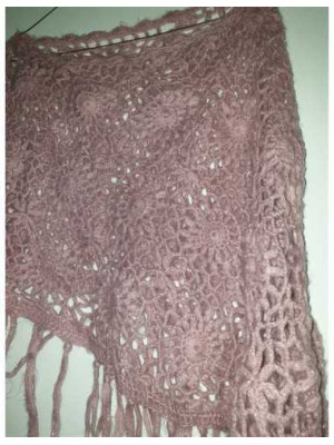 Poncho dama roz tricotat cu franjuri 2