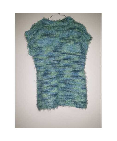 Pulover dama pufos cu maneca scurta si guler inalt