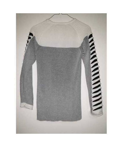 Pulover tricotat cu detaliu pe maneci LGS PREMIUM