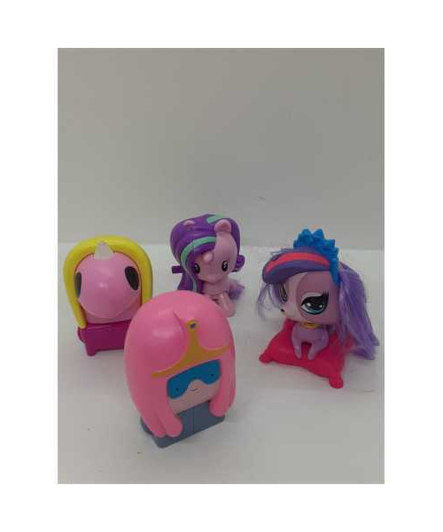 Set 4 figurine din plastic diverse modele
