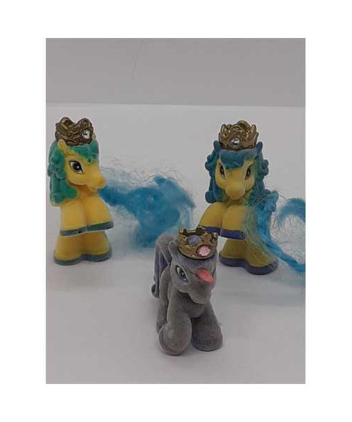 Set 3 figurine caluti cu coronita 4 cm