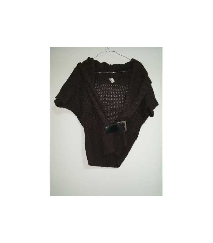 Vesta dama tricotata model cu gaurele