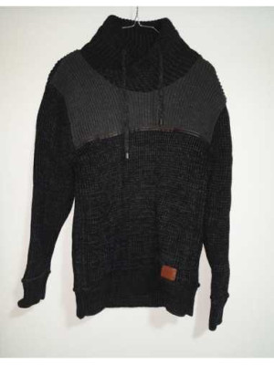 Pulover tricotat barbatesc cu snur la guler FASHION