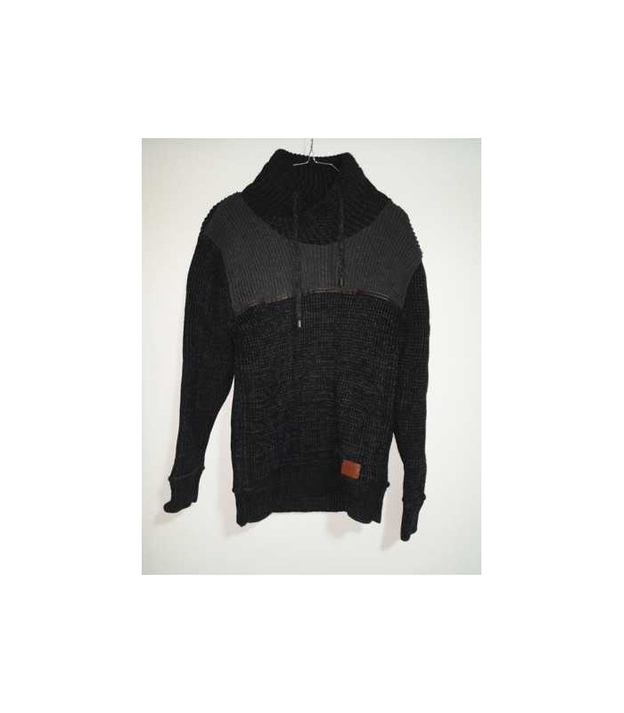 Pulover tricotat barbatesc cu snur la guler FASHION