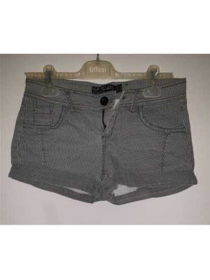 Pantaloni scurti de dama cu model pepit