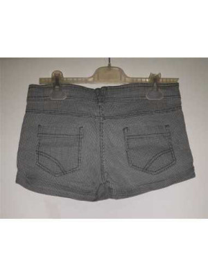 Pantaloni scurti de dama cu model pepit 2