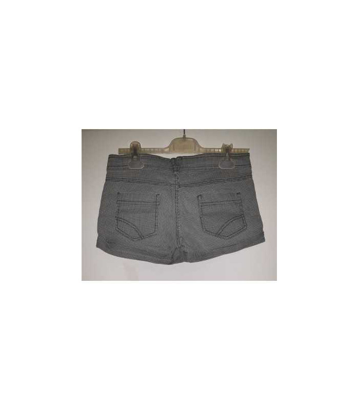 Pantaloni scurti de dama cu model pepit