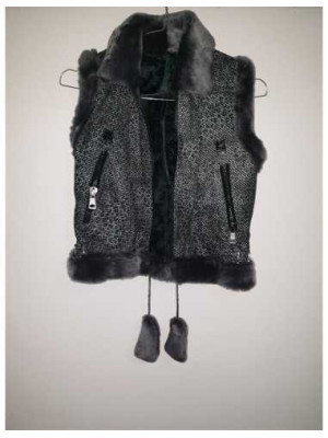 Vesta calduroasa pentru fetite