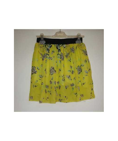 Fusta inflorata pentru vara fete