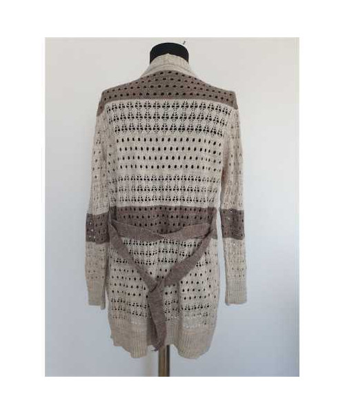 Pulover lung tricotat model cu gaurele