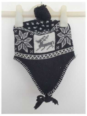 Caciula tricotata cu urechi imprimeu ren si fulgi de zapada