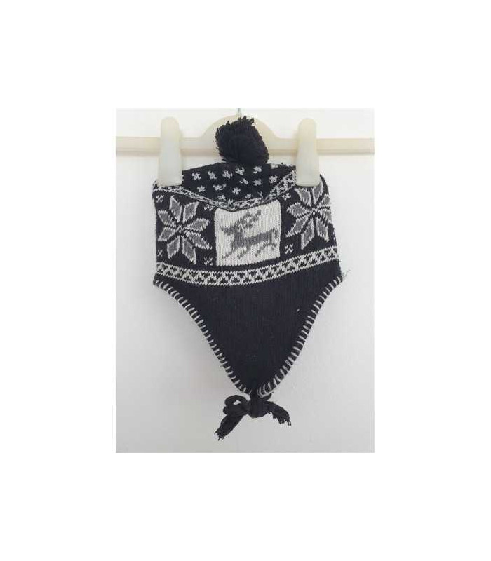 Caciula tricotata cu urechi imprimeu ren si fulgi de zapada